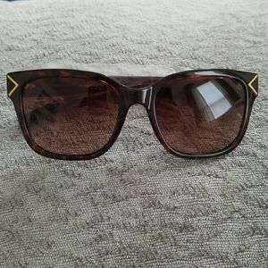 NWT Tory Burch Tortoise Shell Sunglasses